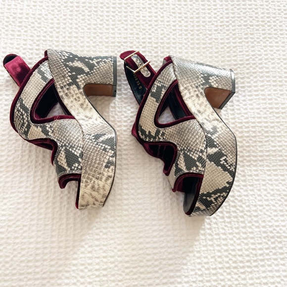 Robert Clergerie Embossed Snakeskin Print Platform Sandals - Picture 2 of 5